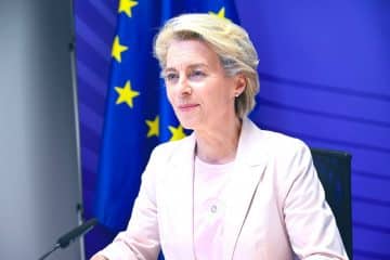 Лајен со писмо до Санчез: ЕУ треба да ги зајакне критичните точки на нејзините граници