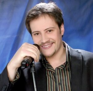 Денес роденден слави Мартин Вучиќ – еден од најпрепознатливите македонски музичари од својата генерација