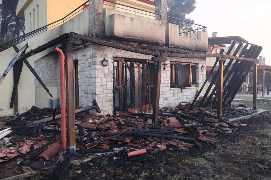 3.500 ХЕКТАРИ ИЗГОРЕА КАЈ СИВИРИ, денес повторно се очекуваат силни ветришта, пожарникарите на готовс на терен