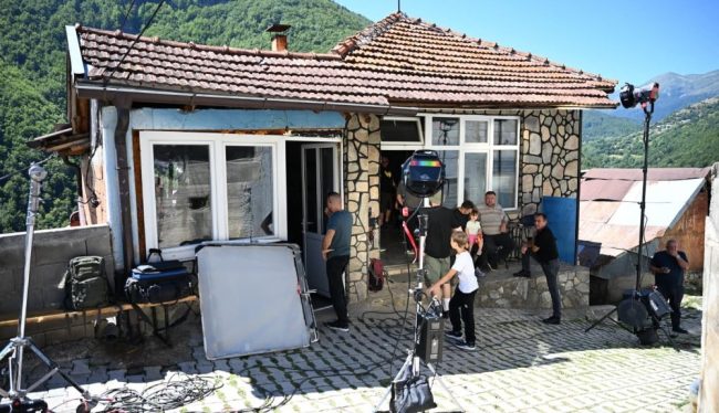„ТРЕТА СМЕНА“, ДЕБИТО НА АНА ОПАИЌ, ПОЧНУВА СО СНИМАЊЕ НА 15 АВГУСТ, ЛЕТОВО СЕ СНИМААТ УШТЕ ТРИ ФИЛМОВИ