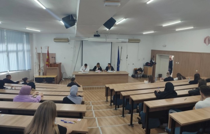 Августовски испитен рок за матура утре и во петок, полагањето ќе биде во четири градови