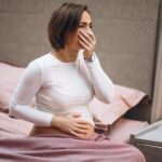 Науката потврди: Ако имате утринска мачнина, тоа може да значи дека носите женско дете