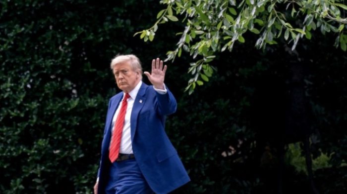 ТРАМП: Војската на САД е подготвена да удри со сета сила, но Иран и другите земји побараа да се воздржиме поради напредок во преговорите