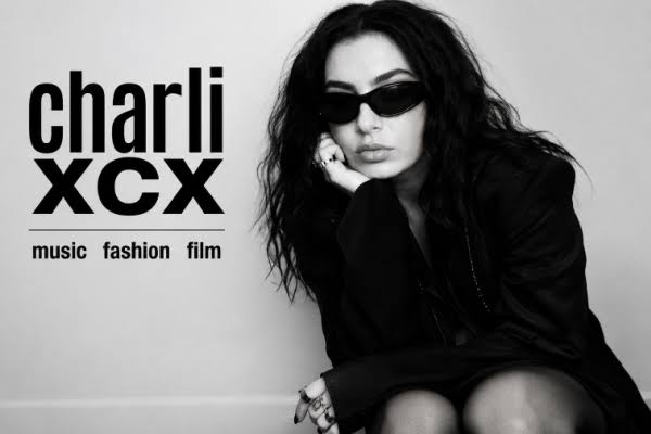 Чарли XCX го објави новиот сингл „Camera“ – уште еден поглед кон албумот „Music, Fashion, Film“