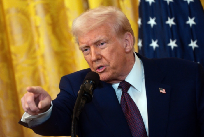 Трамп: САД имаат големи залихи муниција, трагаме по оние што оддаваат предавнички информации