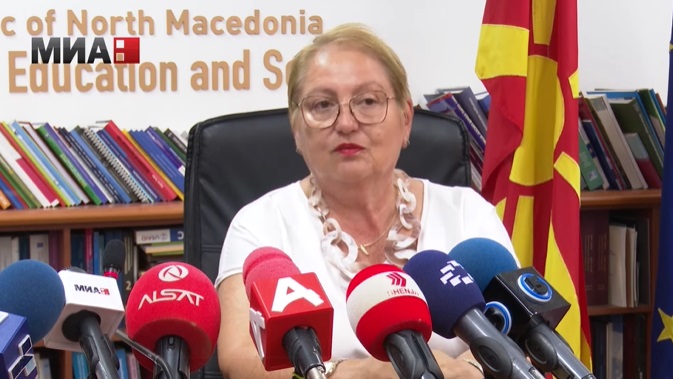 Драстичен пад на запишани првачиња годинава