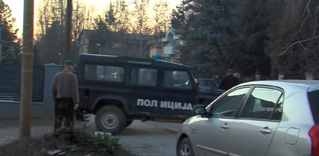 Поднесена кривична против три лица за насилство – го тепале Х.Р (25) и му го оштетиле возилото