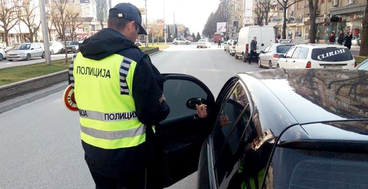 Скопјанец возел со 2,13 промили алкохол, полицијата го приведе и му го одзеде возилото