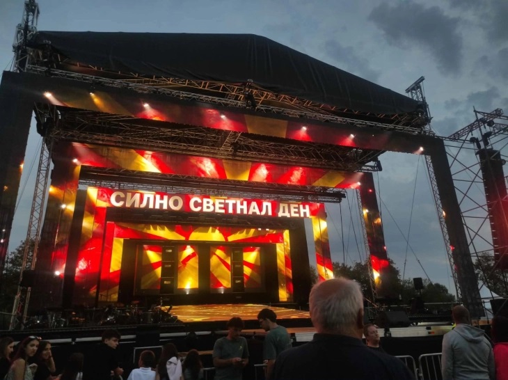 Жерновски: Кој ќе сноси одговорност за промашеното знаме