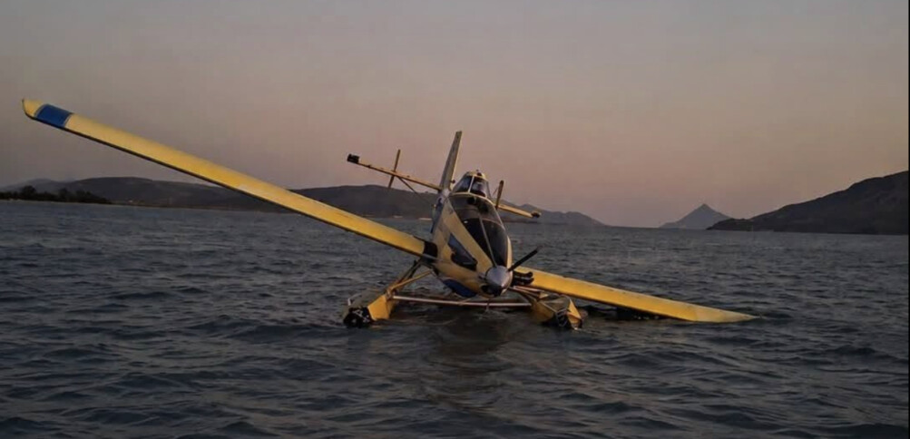 Во Грција „Ер трактор“ заврши во морето: Пилотот спасен во последен момент