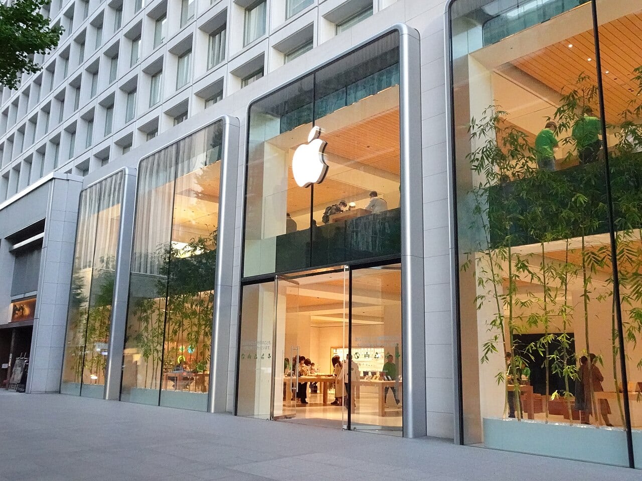 APPLE И ЕВРОПСКАТА УНИЈА СЕ ДОГОВОРИЈА околу правилата за App Store, откако компанијата лани беше казнета 500 милиони евра