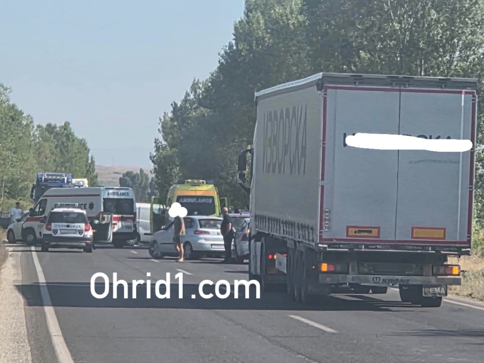 Тешка сообраќајна несреќа: Блокиран магистралниот пат Прилеп–Битола