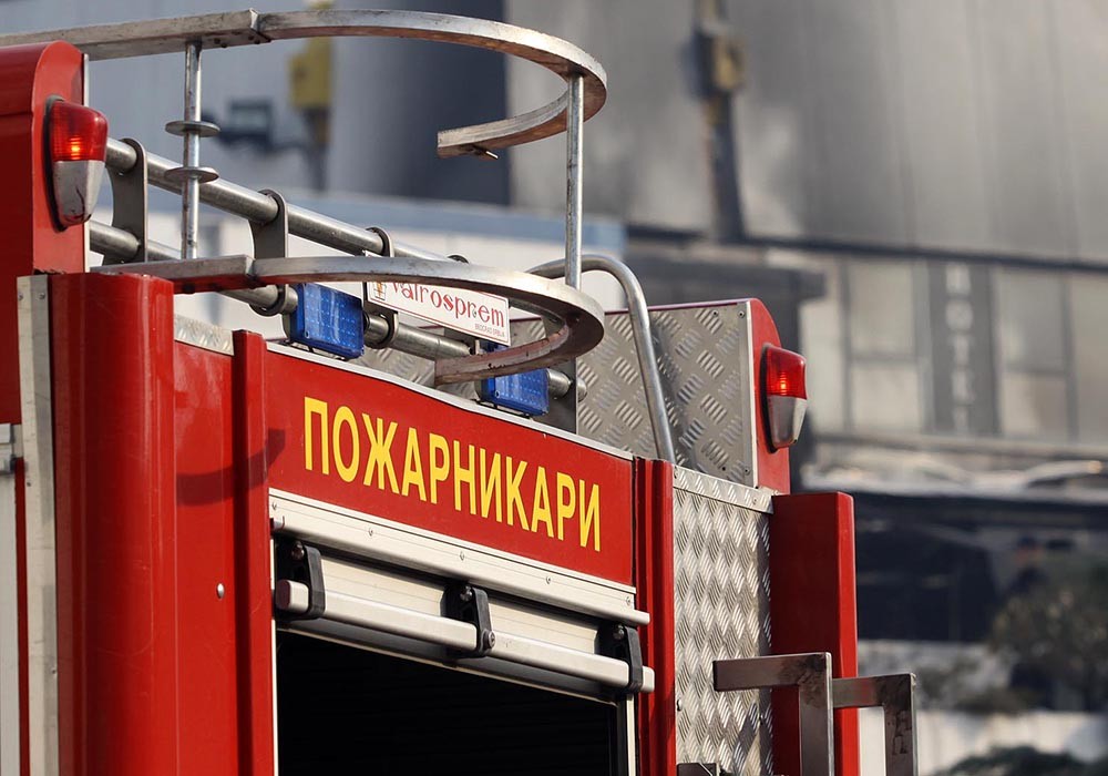 Нема активни пожари, под контрола е пожарот кај Крива Паланка