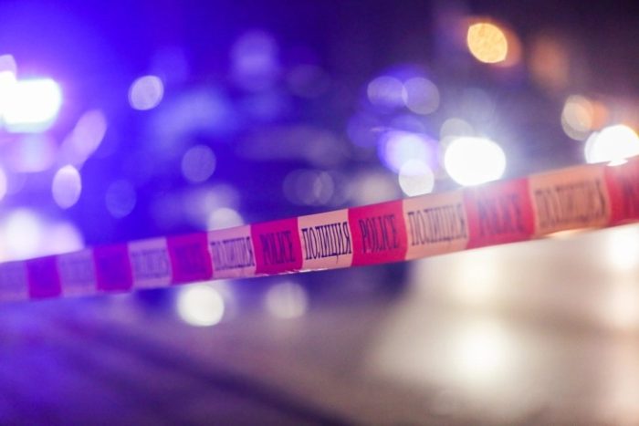 Уапсени 18 лица од неонацистичка организација во приватен клуб во Пловдив, меѓу уапсените има и малолетници и девојки