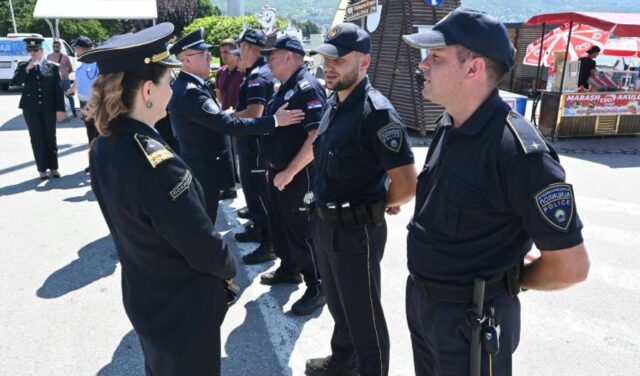 ДУИ: Од 549 новопримени полицајци, помалку од 40 се Албанци