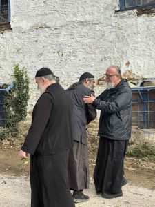 Тројца македонски архијереи на Света Гора: што значи новата етапа во односите со Вселенската патријаршија?