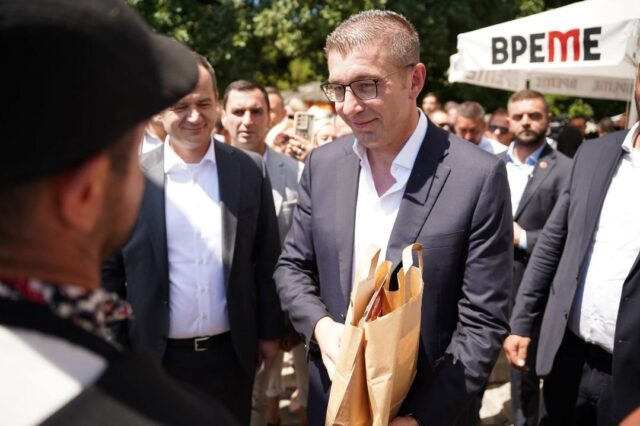Кривична за 52-годишникот кој навредувал јавни личности во Ташмаруништа меѓу кои бил и премиерот Мицкоски