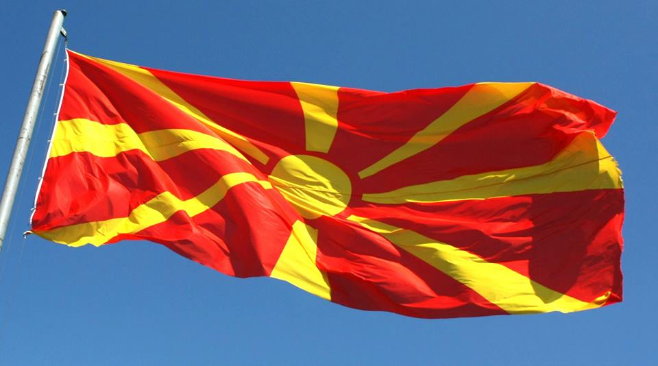 На денешен ден пред 34 години Македонија доби знаме и химна