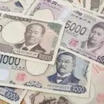 Јенот избриша половина од растот што го постигна по интервенцијата на Јапонија и САД