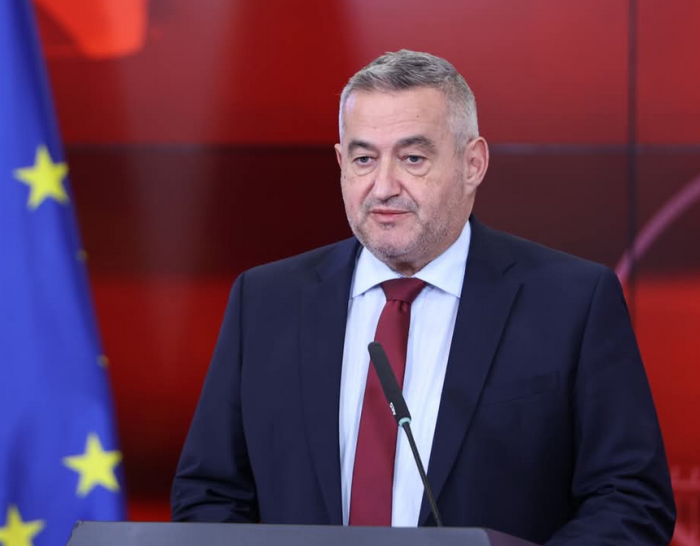 КЛЕКОВСКИ: Недостигот на анестезиолози и радиолози не може да се реши преку ноќ, приоритет се нови вработувања
