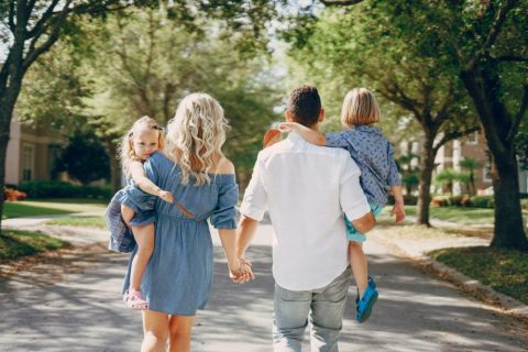 5 реченици што родителите треба почесто да им ги кажуваат на своите деца