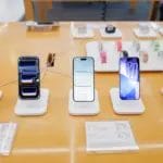Додека сите други тонат, само „Apple“ и „Samsung“ успеваат да заработат повеќе