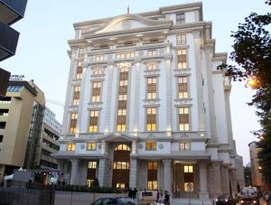 Државата мобилизира на берза три нови обврзници од 41 милион евра