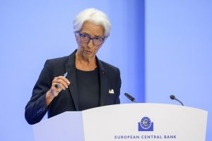 Лагард: Повоениот европски модел на раст го губи здивот, иднината е во единствениот пазар