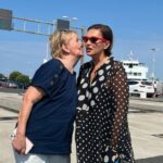(Фото) На море во најдоброто друштво: Нина Бадриќ сподели фотографии со посебна личност во својот живот