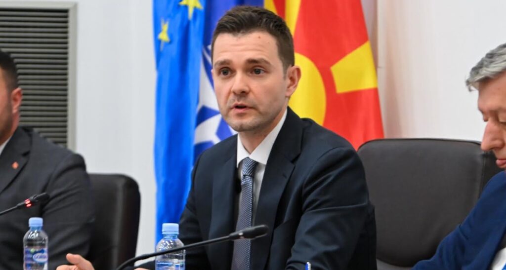 Муцунски: Веруваме дека во рамките на нашите предлози може да се најде решение за почеток на преговори со ЕУ