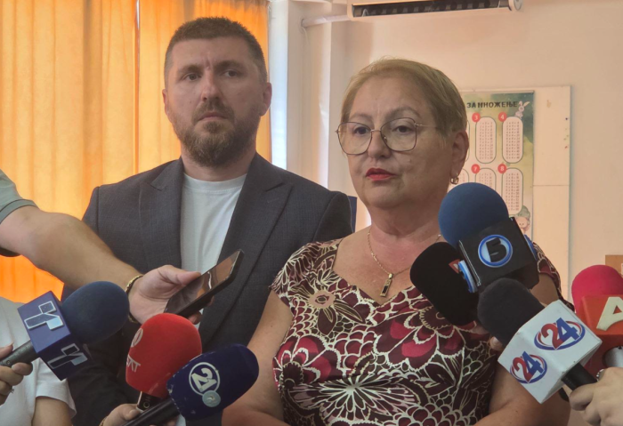Јаневска: Рацете на политиката подалеку од образованието