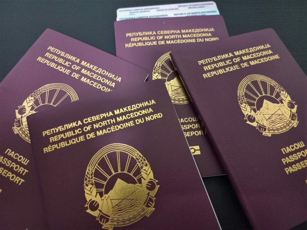 Околу 700 Филипинки добиле македонски пасоши преку амбасадата во Австралија