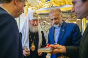 „Златна доба“ на Москва и Техеран: Патријархот Кирил и иранскиот лидер Хамнеи ја истакнаа блискоста меѓу православието и исламот