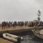 Над 300 пожарникари се борат со големиот пожар во централна Грција