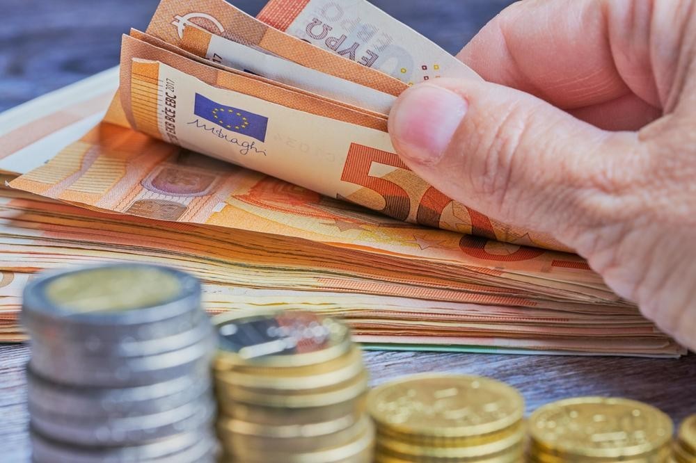 КОЈ ИМА НАЈВИСОК МИНИМАЛЕЦ ВО РЕГИОНОТ – споредба на платите во земјите на Балканот и поранешна СФРЈ, Македонија на дното