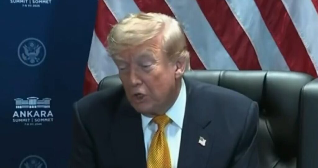 Трамп: Ако Оман ни се испречи на патот, ќе го бомбардираме до целосно уништување