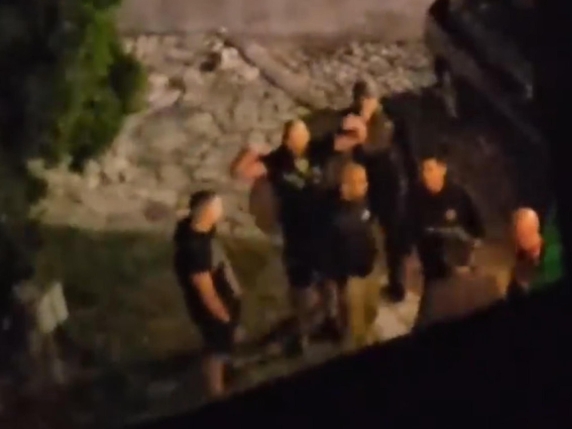 БУГАРСКИ НЕОНАЦИСТИ СЕ ОБИДЕЛЕ ДА УПАДНАТ ВО ХОТЕЛ ВО СОФИЈА ВО КОЈ ПРЕСТОЈУВАЛЕ МЛАДИ ИТАЛИЈАНСКИ ЕВРЕИ