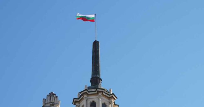 ЕВРОПСКАТА КОМИСИЈА Ѝ ПРЕФРЛИ НА БУГАРИЈА 896 МИЛИОНИ ЕВРА ПО ИСПОЛНЕТИ УСЛОВИ ЗА БОРБА ПРОТИВ КОРУПЦИЈА