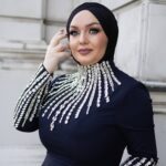 Живеела во беда, одела на училиште со чевлите на татко ѝ, децата ѝ се потсмевале, а денес е главна ѕвезда на црвениот килим во Сараево – која е Разија Чолаковиќ?