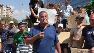 Протест на земјоделците од Струмица – бараат достоинствени откупни цени на „ајварката“