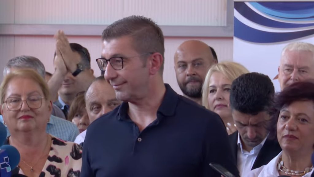 Се врати од екскурзија и „откри“ Владата знаела дека опозицијата ќе ширела хистерија,страв и паника