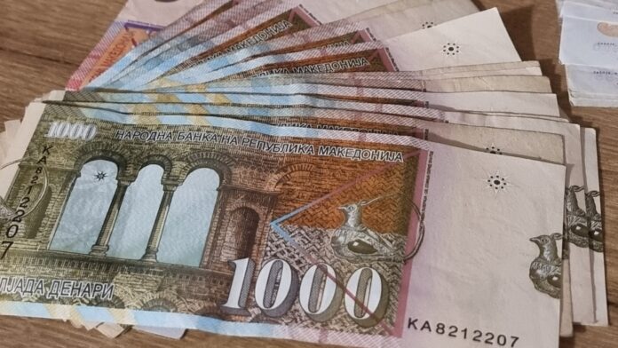 Вработен во банка во Гевгелија неовластено пристапувал до сметки на двајца клиенти и присвоил речиси 5 милиони денари и над 63.000 евра