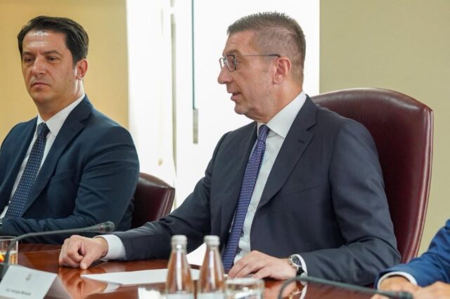 Иднината мора да биде ослободена од етнички тензии, политички манипулации и поделби, вели Мицкоски по повод 25-години Рамковен договор