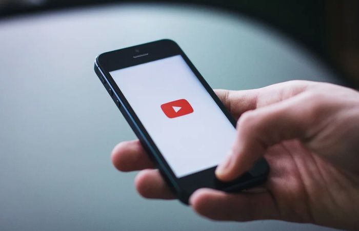 YouTube ги заострува условите за монетизација на креаторите на содржини