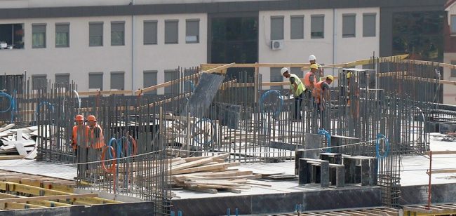 РОМ ПРИЈАВИЛ КОЛЕГА АЛБАНЕЦ ОТИ ГО НАРЕКОЛ „ЦИГАН“, КОМИСИЈАТА УТВРДИ ВОЗНЕМИРУВАЊЕ НА РАСНА ОСНОВА