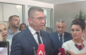 СДСМ: Поради необјавување на резултатите од анализата на водата – Мицкоски и Клековски шират паника