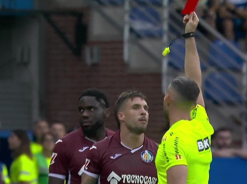 Падна првиот црвен картон во Ла Лига по само 42 минути! (ФОТО)