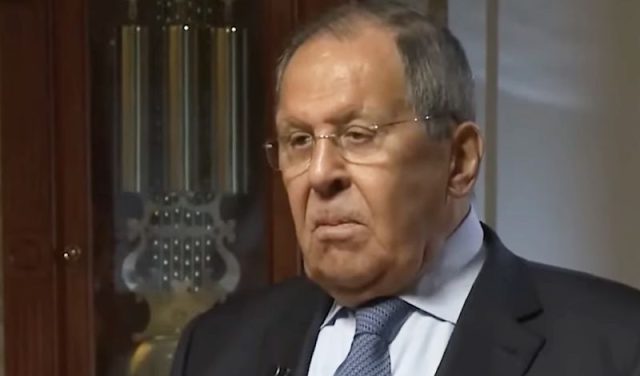 Лавров: Вучиќ храбро го трпи притисокот од ЕУ, Русија ја почитува независната политика на Србија