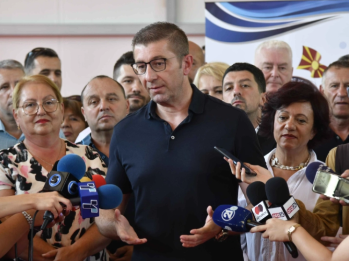 Мицкоски: За скопската вода опозицијата проба да создаде хистерија, за гостиварската Владата не е одговорна, напротив – таа помогна