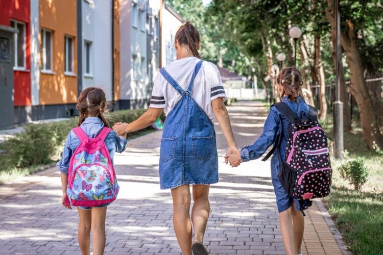 Уште две недели до почетокот на училиштето: Како да го подготвите детето за враќање во училишниот ритам – препораки од ААП